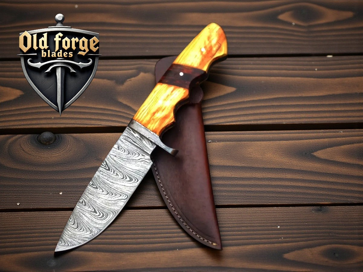 Handmade Damascus Fixed Blade Hunting Knife with Olive Wood Handle and Leather Sheath