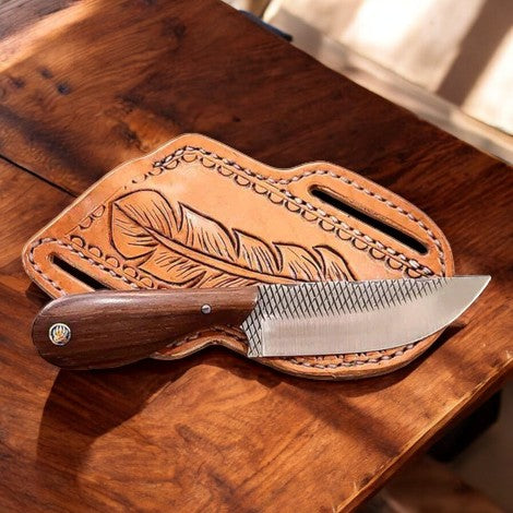 Hunting knives with rosewood handle and leather sheath