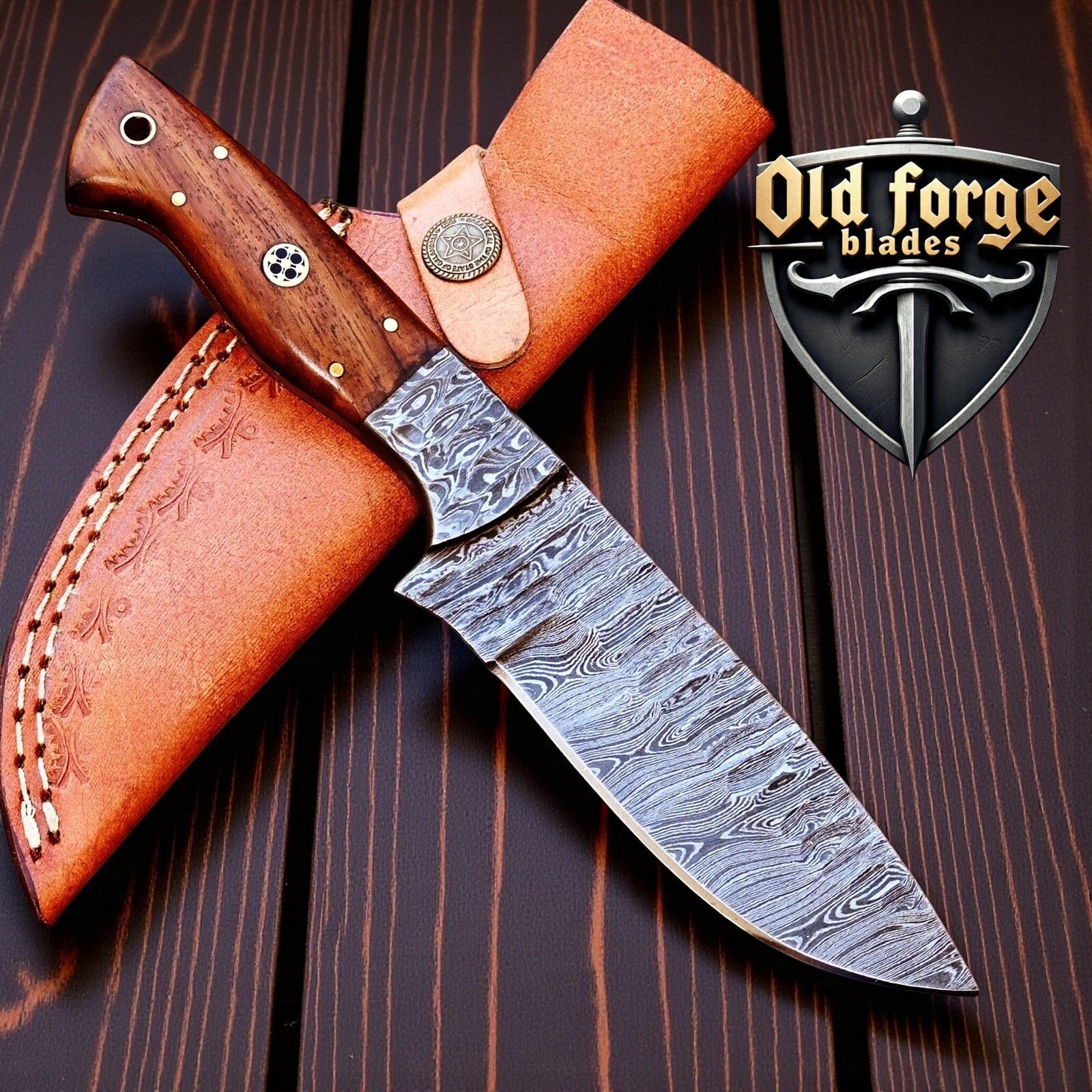 Handmade Damascus knives made in USA with wood handle and leather sheath