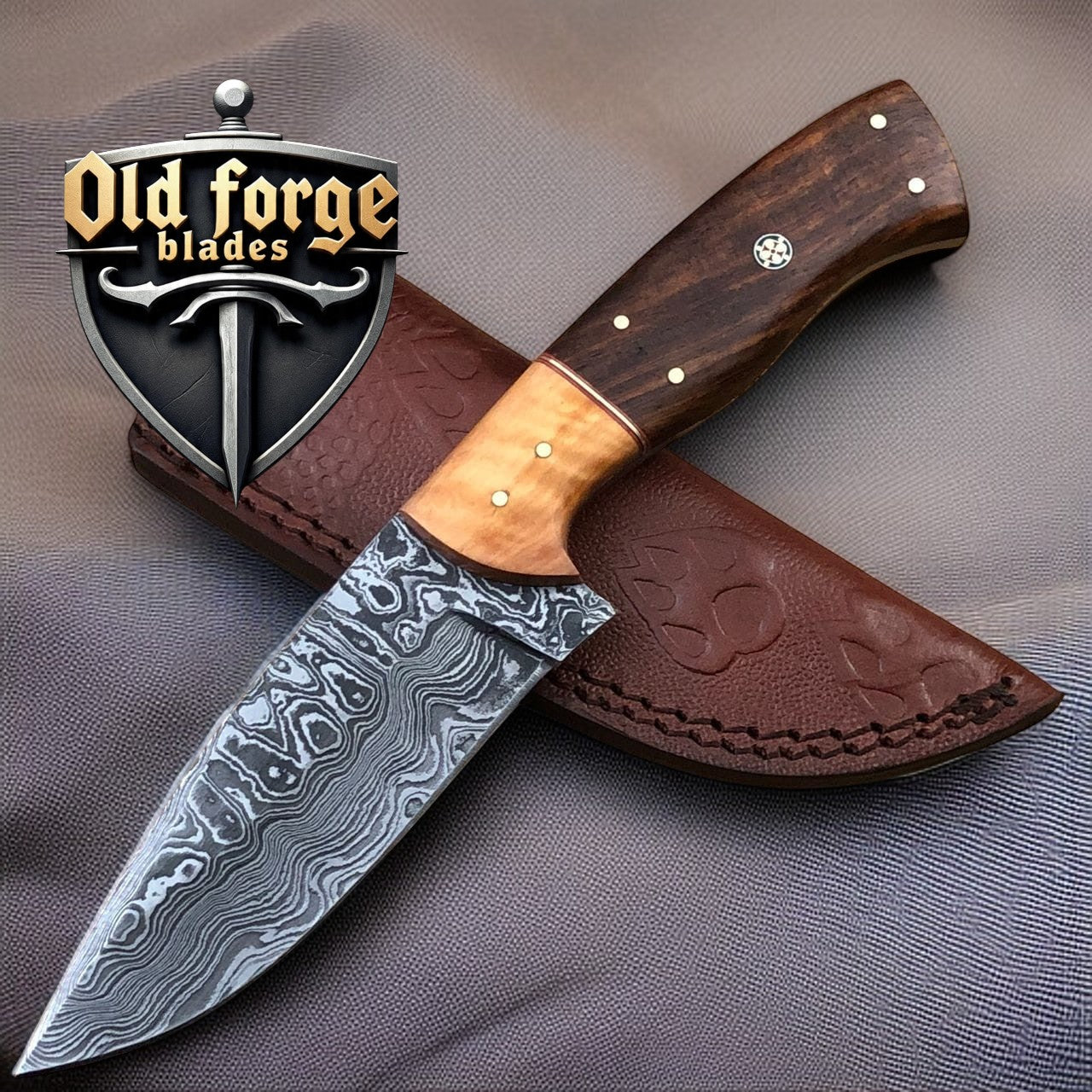 High end hunting knives handmade Damascus steel skinner knife