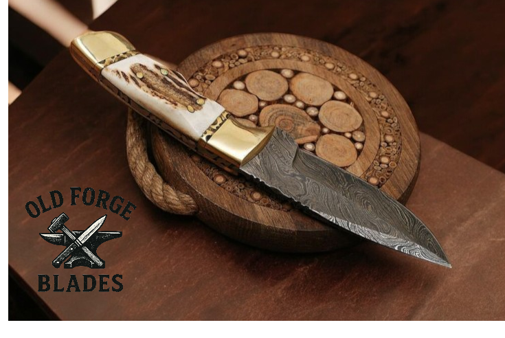 Natural sambar stag horn handle demascus blade knife