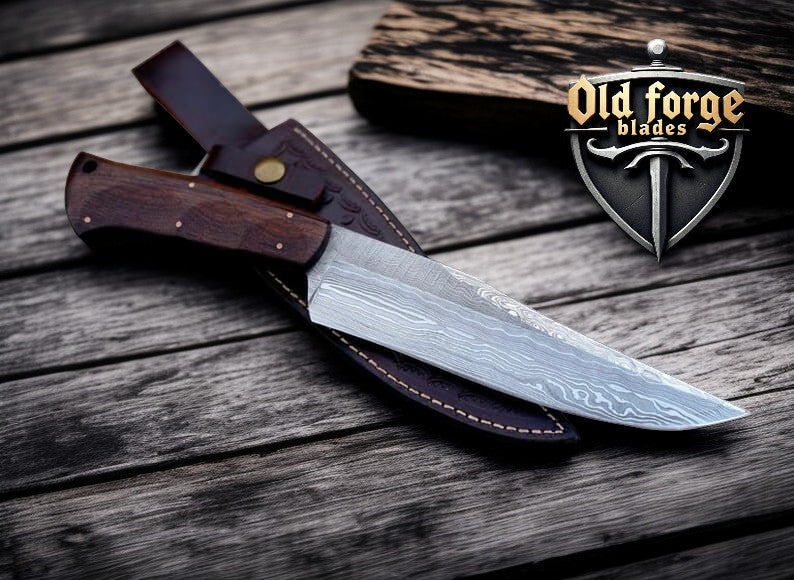 Premium Damascus hunting knife with rosewood handle