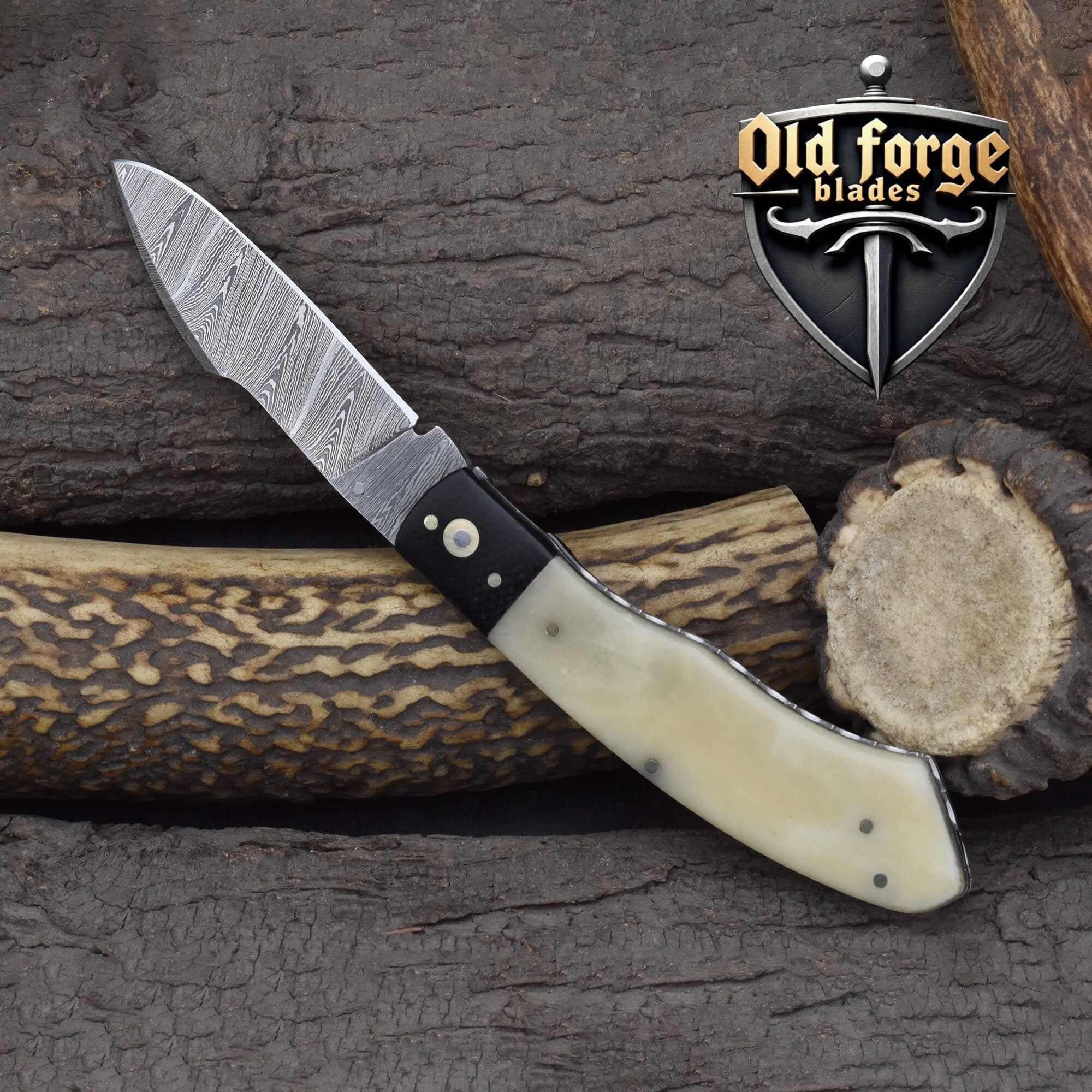 Handmade damascus steel pocket knife with micarta handle