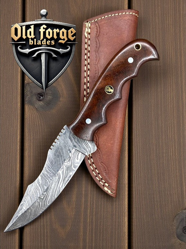 Handmade Damascus hunting knife with wooden handle and leather sheath