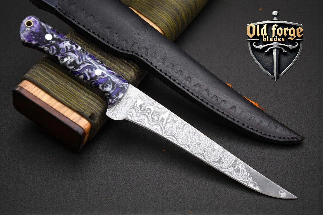 Handmade damascus blade fillet knife fishing with resin handle and leather sheath